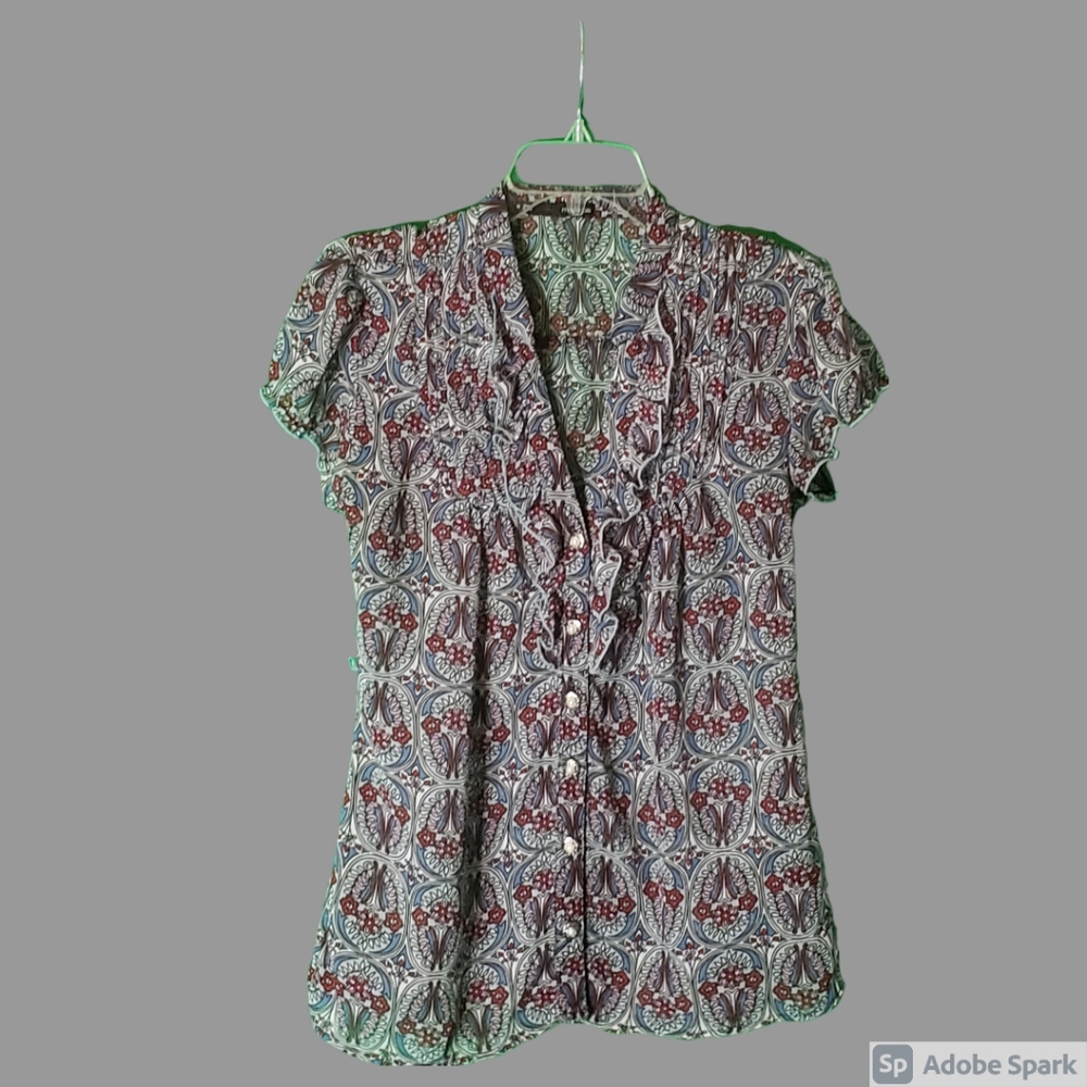 Short sleeve v neck Blouse
